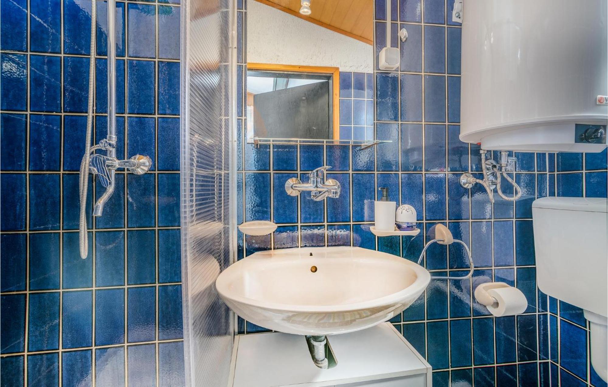 2 Bedroom Gorgeous Home In Baska Ngoại thất bức ảnh