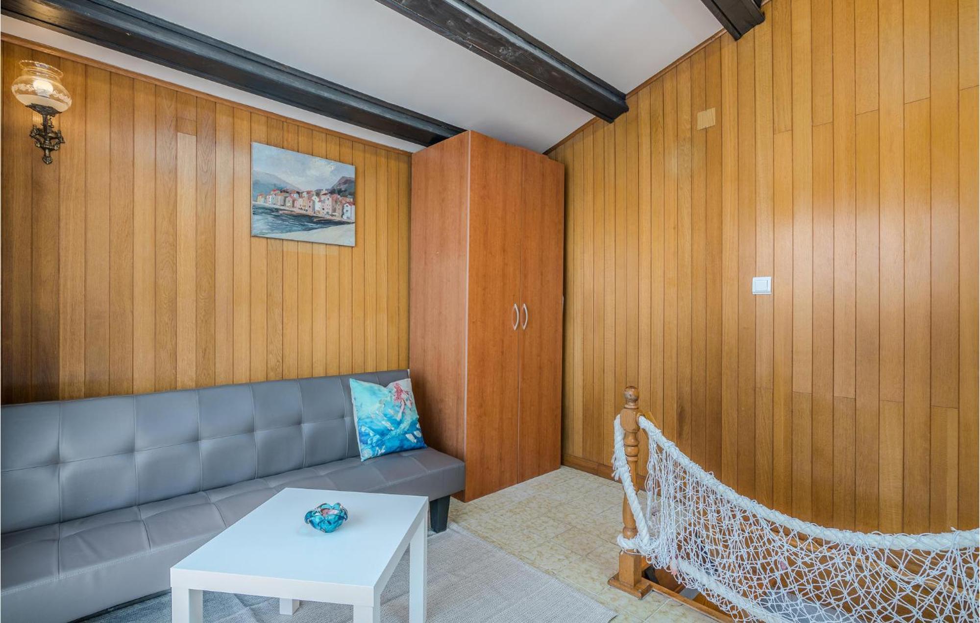 2 Bedroom Gorgeous Home In Baska Ngoại thất bức ảnh