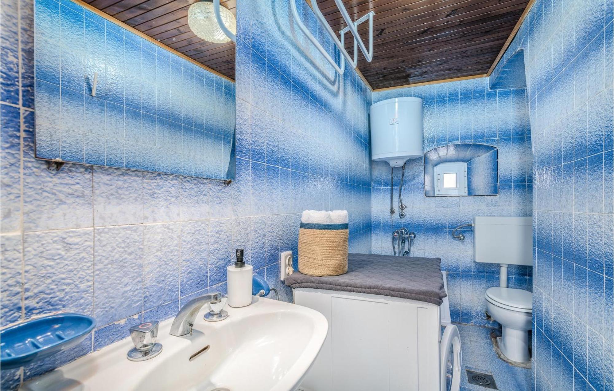 2 Bedroom Gorgeous Home In Baska Ngoại thất bức ảnh