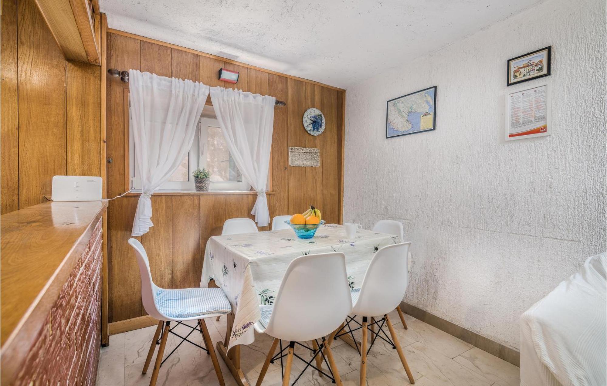 2 Bedroom Gorgeous Home In Baska Ngoại thất bức ảnh